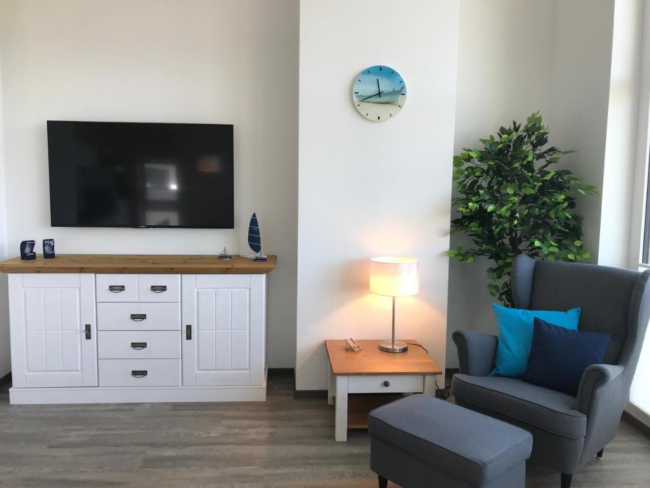 Ferienwohnung Oberdeck 2.06 Glowe Bagian luar foto